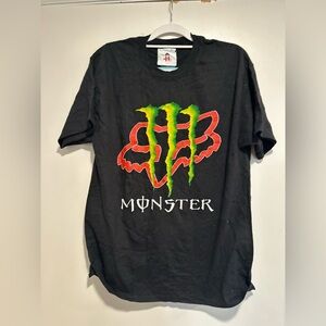 Black Mens Sz: L Y2K Fox Racing/ Monster Energy Drink Logo Graphic T-Shirt.